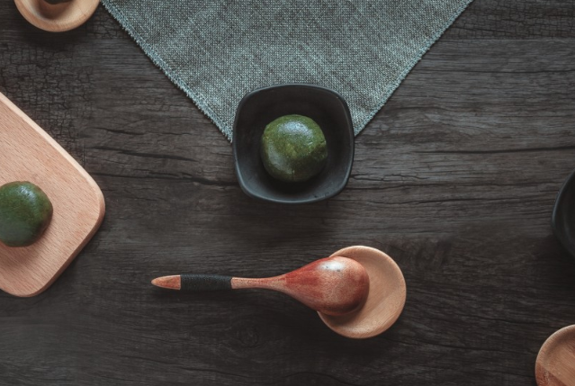 青團(tuán)是用什么植物做的 青團(tuán)子的青汁用什么做 青團(tuán)是用什么植物做的 青團(tuán)子的青汁用什么做