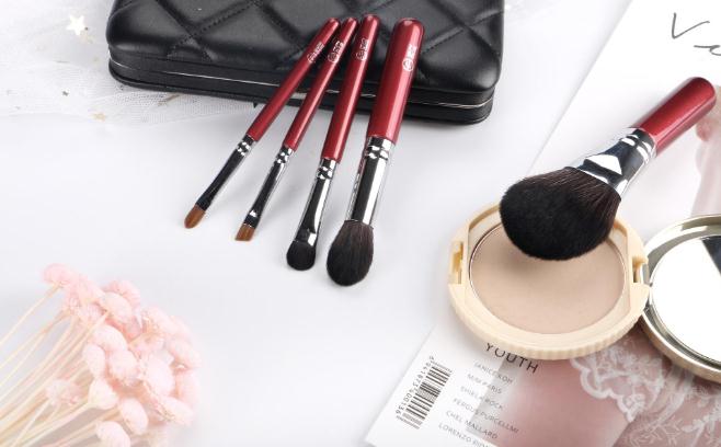 化妝刷可以在太陽下曬嗎 化妝刷可以曬干嗎 化妝刷可以在太陽下曬嗎 化妝刷可以曬干嗎