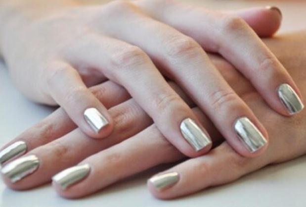 美甲能維持多長(zhǎng)時(shí)間 美甲能自己卸嗎 美甲能維持多長(zhǎng)時(shí)間 美甲能自己卸嗎