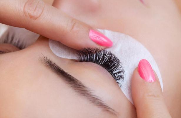 種睫毛對(duì)眼睛有沒(méi)有傷害 種睫毛自己的睫毛會(huì)掉嗎 種睫毛對(duì)眼睛有沒(méi)有傷害 種睫毛自己的睫毛會(huì)掉嗎