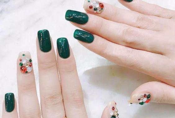 美甲有裂紋 美甲有裂紋了怎么辦 美甲有裂紋 美甲有裂紋了怎么辦