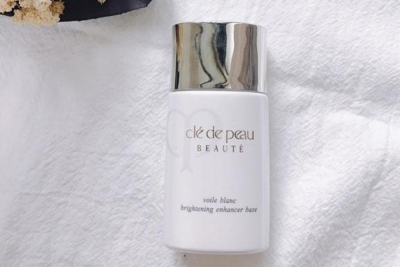 妝前乳會卡粉嗎 妝前乳卡粉怎么辦 妝前乳會卡粉嗎 妝前乳卡粉怎么辦