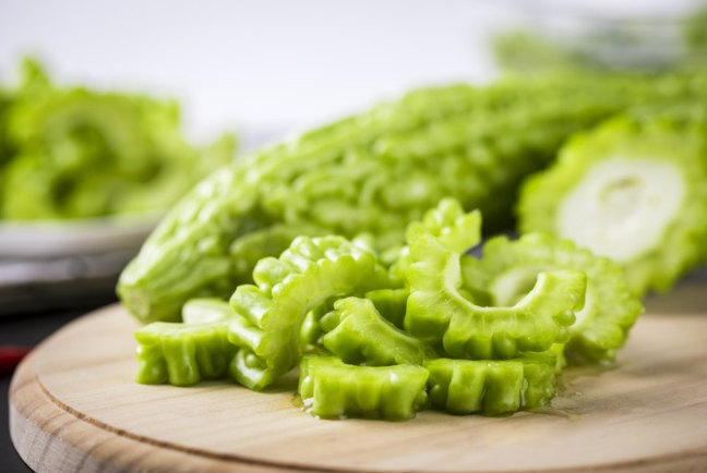 苦瓜可以降血糖嗎 苦瓜可以降血脂嗎 苦瓜可以降血糖嗎 苦瓜可以降血脂嗎