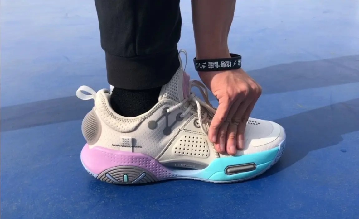 李寧籃球鞋全城9棉花糖測評 李寧全城9棉花糖大概多少錢 李寧籃球鞋全城9棉花糖測評 李寧全城9棉花糖大概多少錢