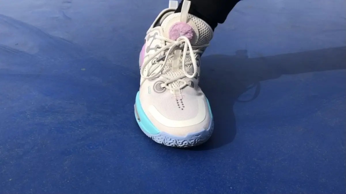 李寧籃球鞋全城9棉花糖測評 李寧全城9棉花糖大概多少錢 李寧籃球鞋全城9棉花糖測評 李寧全城9棉花糖大概多少錢