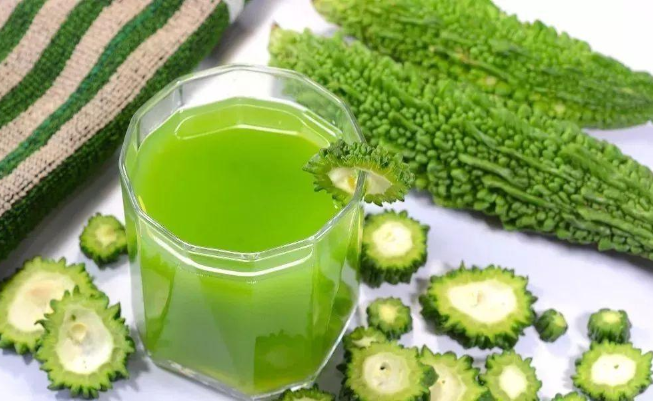 苦瓜汁怎么喝減肥效果好 苦瓜汁減肥什么時候喝最好 苦瓜汁怎么喝減肥效果好 苦瓜汁減肥什么時候喝最好