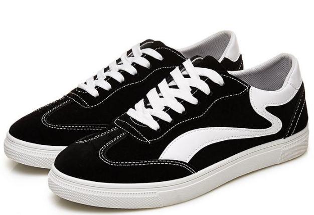 板鞋要買大還是買小 板鞋要比運(yùn)動(dòng)鞋大一碼嗎 板鞋要買大還是買小 板鞋要比運(yùn)動(dòng)鞋大一碼嗎