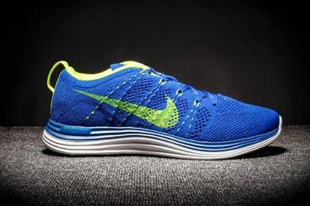 跑步鞋能開車嗎 跑步鞋能打乒乓球嗎 跑步鞋能開車嗎 跑步鞋能打乒乓球嗎