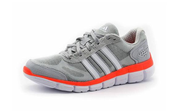 跑步鞋什么牌子最舒服 跑步鞋哪個品牌好 跑步鞋什么牌子最舒服 跑步鞋哪個品牌好