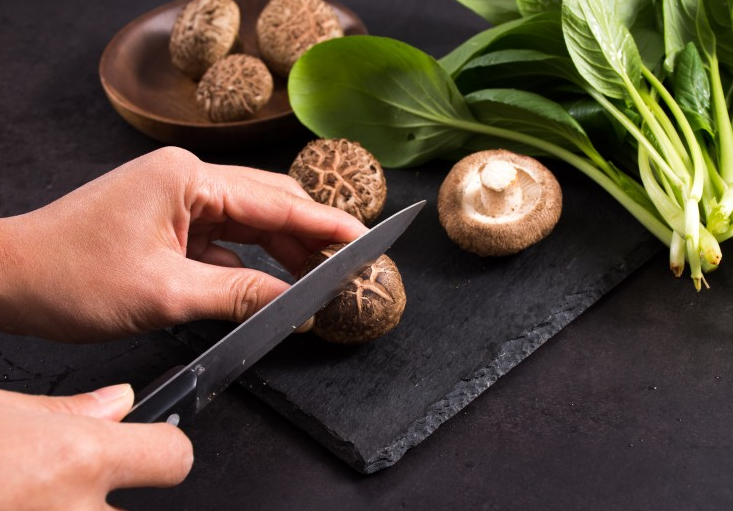 新鮮蘑菇怎么洗才干凈 新鮮蘑菇怎么清洗 新鮮蘑菇怎么洗才干凈 新鮮蘑菇怎么清洗