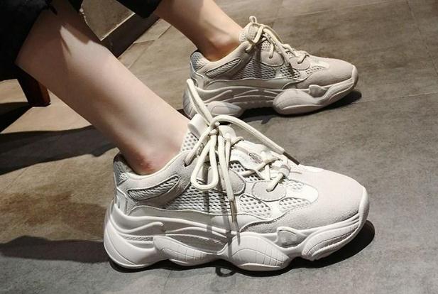 老爹鞋適合跑步嗎 老爹鞋可以當(dāng)運(yùn)動(dòng)鞋嗎 老爹鞋適合跑步嗎 老爹鞋可以當(dāng)運(yùn)動(dòng)鞋嗎