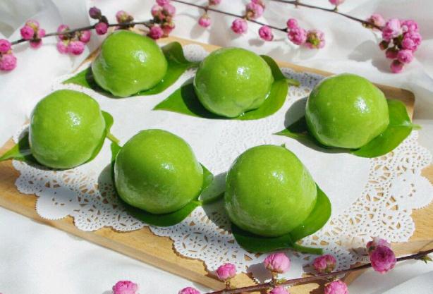 清明節(jié)吃的青團(tuán)是什么草 清明節(jié)的青團(tuán)怎么做 清明節(jié)吃的青團(tuán)是什么草 清明節(jié)的青團(tuán)怎么做