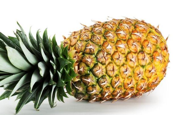 菠蘿要怎么處理才能吃 菠蘿要怎么挑才好吃 菠蘿要怎么處理才能吃 菠蘿要怎么挑才好吃