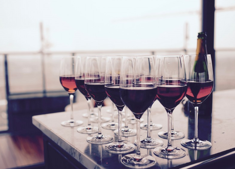 洋蔥泡紅酒可以降血壓?jiǎn)?洋蔥泡紅酒的九大功效 洋蔥泡紅酒可以降血壓?jiǎn)?洋蔥泡紅酒的九大功效