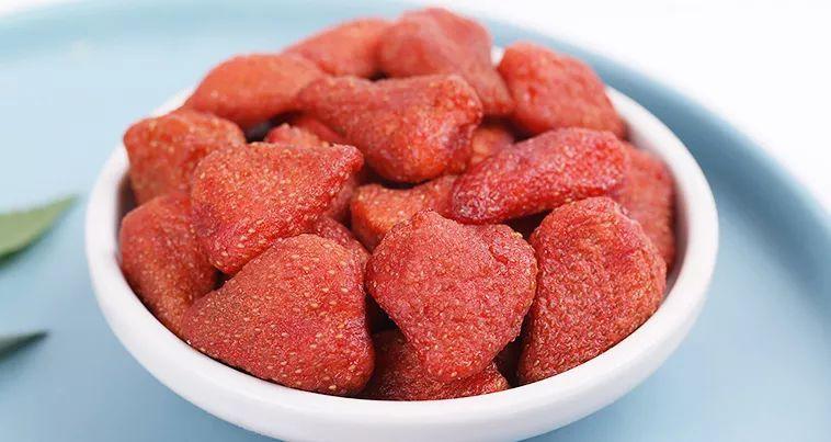 草莓干怎么制作 草莓干的功效與作用 草莓干怎么制作 草莓干的功效與作用