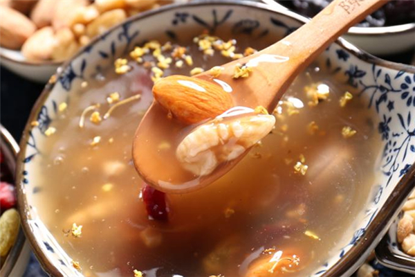 藕粉對身體有什么好處嗎 藕粉女人什么時間喝最好 藕粉對身體有什么好處嗎 藕粉女人什么時間喝最好