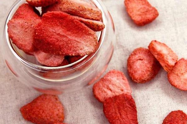 吃凍干草莓的好處 吃凍干草莓有營(yíng)養(yǎng)嗎? 吃凍干草莓的好處 吃凍干草莓有營(yíng)養(yǎng)嗎?