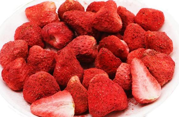 吃凍干草莓的好處 吃凍干草莓有營(yíng)養(yǎng)嗎? 吃凍干草莓的好處 吃凍干草莓有營(yíng)養(yǎng)嗎?