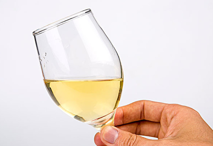 半干白葡萄酒保質期多久 半干白葡萄酒用醒酒嗎 半干白葡萄酒保質期多久 半干白葡萄酒用醒酒嗎