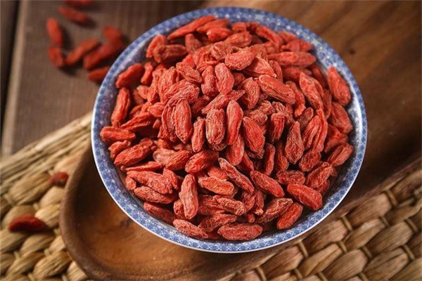 枸杞發(fā)黑了還能吃嗎 枸杞怎么保存 枸杞發(fā)黑了還能吃嗎 枸杞怎么保存