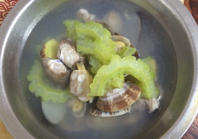 苦瓜湯怎么煮不會苦 苦瓜湯能放什么一起煲 苦瓜湯怎么煮不會苦 苦瓜湯能放什么一起煲