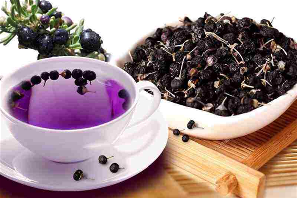 黑枸杞對(duì)睡眠有幫助嗎 黑枸杞可以天天喝嗎 黑枸杞對(duì)睡眠有幫助嗎 黑枸杞可以天天喝嗎