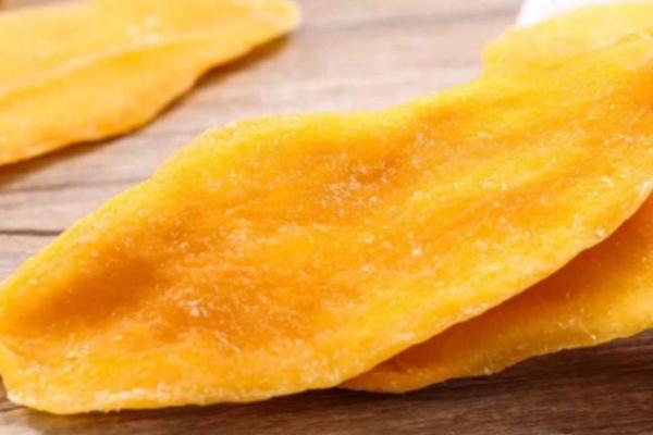 芒果干能和茶一起吃嗎 芒果干不能和什么食物一起吃 芒果干能和茶一起吃嗎 芒果干不能和什么食物一起吃