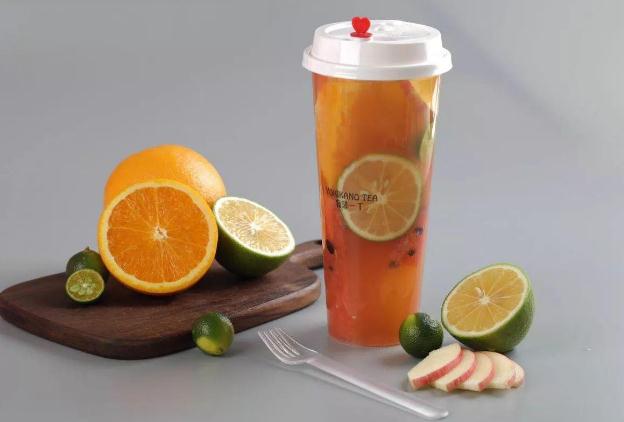 檸檬皮能一起榨汁喝嗎 檸檬怎么榨汁去皮嗎 檸檬皮能一起榨汁喝嗎 檸檬怎么榨汁去皮嗎