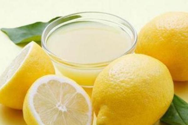 檸檬皮能一起榨汁喝嗎 檸檬怎么榨汁去皮嗎 檸檬皮能一起榨汁喝嗎 檸檬怎么榨汁去皮嗎