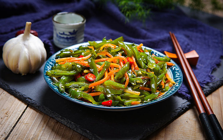 吃裙帶菜的好處和壞處 吃裙帶菜拉肚子是怎么回事 吃裙帶菜的好處和壞處 吃裙帶菜拉肚子是怎么回事