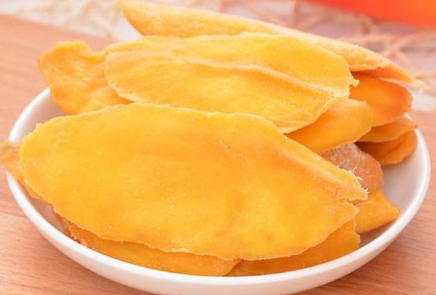 芒果干能和茶一起吃嗎 芒果干不能和什么食物一起吃 芒果干能和茶一起吃嗎 芒果干不能和什么食物一起吃