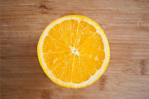 橙子能治咳嗽嗎 橙子止咳嗽的方法有哪些 橙子能治咳嗽嗎 橙子止咳嗽的方法有哪些