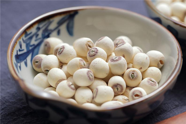 蓮子新鮮的好還是干的好 蓮子怎么變成干蓮子 蓮子新鮮的好還是干的好 蓮子怎么變成干蓮子