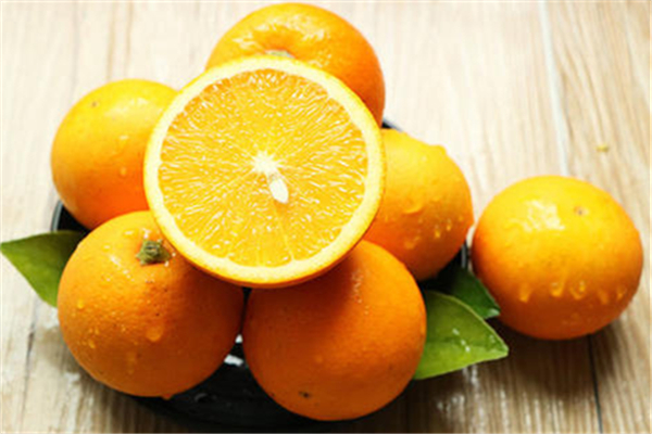 橙子能治咳嗽嗎 橙子止咳嗽的方法有哪些 橙子能治咳嗽嗎 橙子止咳嗽的方法有哪些