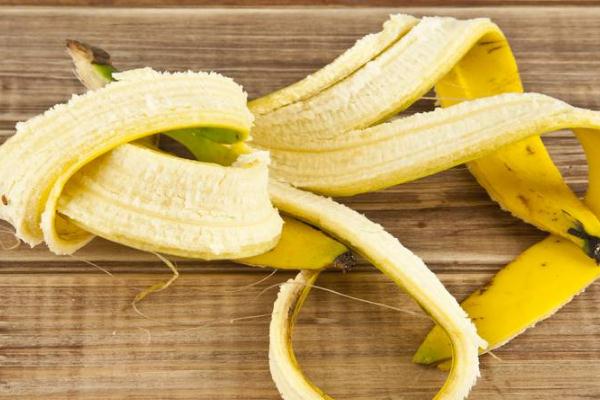 香蕉皮要怎么吃 香蕉皮的正確吃法 香蕉皮要怎么吃 香蕉皮的正確吃法