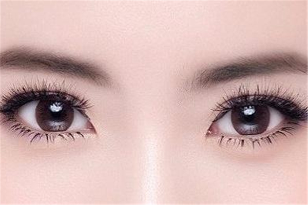 割雙眼皮和埋線的區(qū)別 割雙眼皮好還是埋線好 割雙眼皮和埋線的區(qū)別 割雙眼皮好還是埋線好