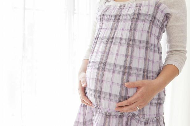 懷孕初期腰酸正常嗎 懷孕初期腰酸怎么緩解 懷孕初期腰酸正常嗎 懷孕初期腰酸怎么緩解