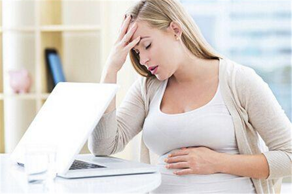 孕婦玩手機(jī)對胎兒有影響嗎 孕期孕婦注意事項(xiàng) 孕婦玩手機(jī)對胎兒有影響嗎 孕期孕婦注意事項(xiàng)