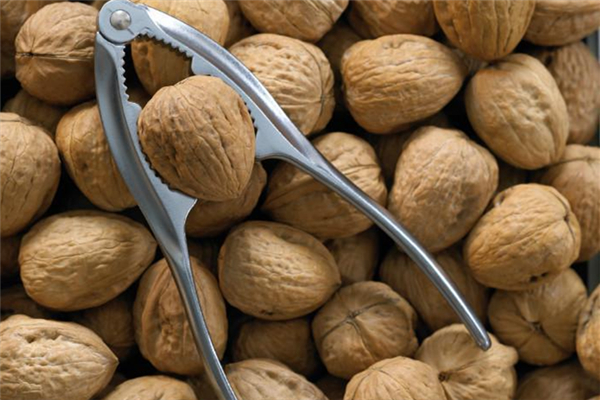 核桃可以放多久 核桃怎么存放好 核桃可以放多久 核桃怎么存放好