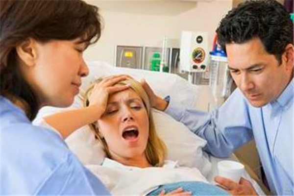 分娩時可以打無痛針嗎 分娩時打無痛針有哪些風險 分娩時可以打無痛針嗎 分娩時打無痛針有哪些風險