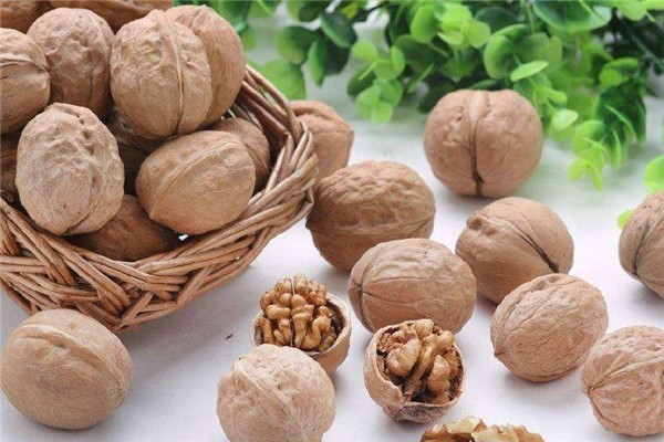 核桃補(bǔ)腎壯陽(yáng)嗎 核桃怎么吃補(bǔ)腎最好 核桃補(bǔ)腎壯陽(yáng)嗎 核桃怎么吃補(bǔ)腎最好