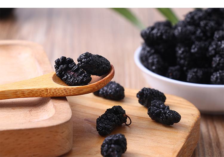 泡桑葚酒用多少度酒好 泡桑葚酒和冰糖的比例是多少 泡桑葚酒用多少度酒好 泡桑葚酒和冰糖的比例是多少