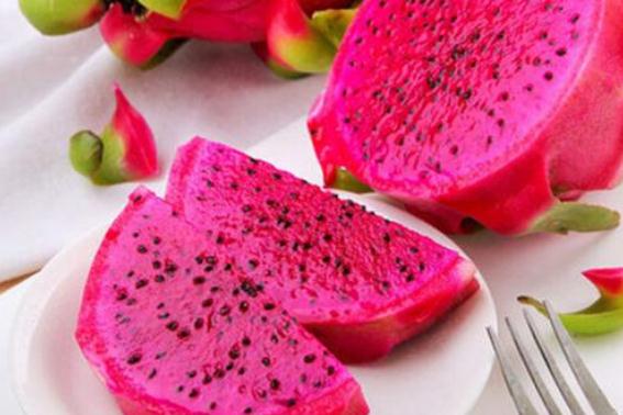 吃火龍果尿會(huì)變紅色嗎 吃火龍果大便是紅色的正常嗎 吃火龍果尿會(huì)變紅色嗎 吃火龍果大便是紅色的正常嗎