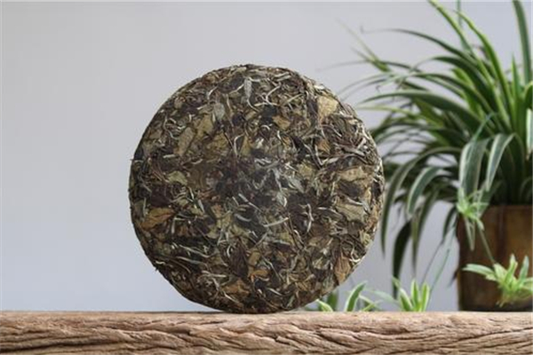 茶餅可以放多久 茶餅發(fā)霉了還可以喝嗎 茶餅可以放多久 茶餅發(fā)霉了還可以喝嗎