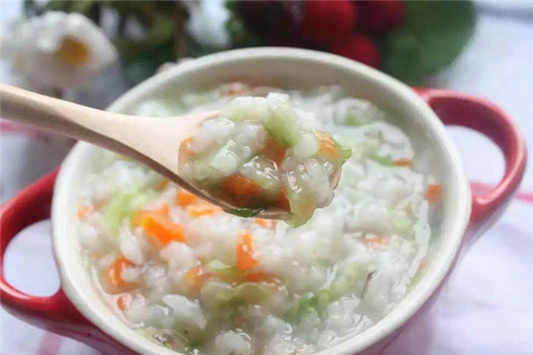 寶寶多大可以添加輔食 寶寶添加輔食正確方法 寶寶多大可以添加輔食 寶寶添加輔食正確方法