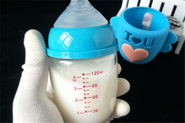 小孩子多大斷母乳合適 小孩子怎么斷母乳 小孩子多大斷母乳合適 小孩子怎么斷母乳