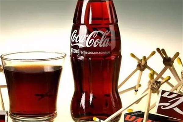 可樂(lè)可以和什么一起做菜 可樂(lè)做菜有害嗎 可樂(lè)可以和什么一起做菜 可樂(lè)做菜有害嗎