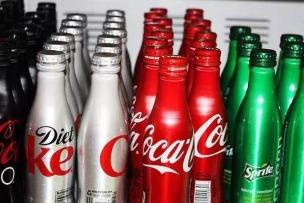 可樂的危害性有多大 可樂的ph值為多少 可樂的危害性有多大 可樂的ph值為多少