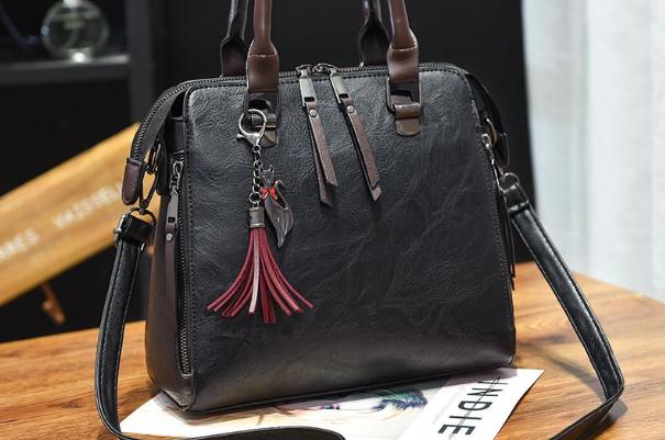 包包的五金磨損怎么修復(fù)呢 包包的五金掉色怎么補(bǔ) 包包的五金磨損怎么修復(fù)呢 包包的五金掉色怎么補(bǔ)