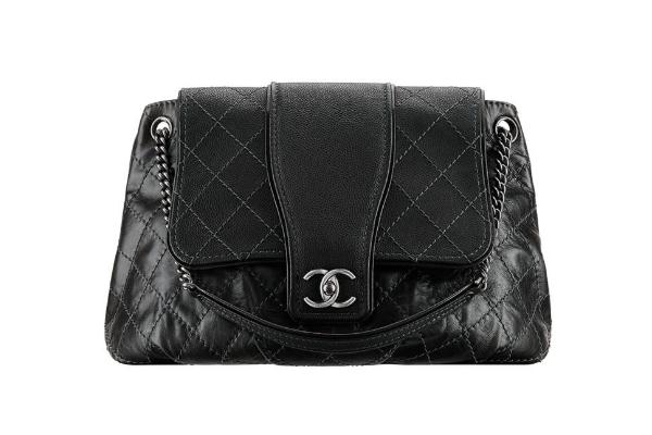 香奈兒包包有線頭正常嗎 香奈兒包包有幾個(gè)系列 香奈兒包包有線頭正常嗎 香奈兒包包有幾個(gè)系列